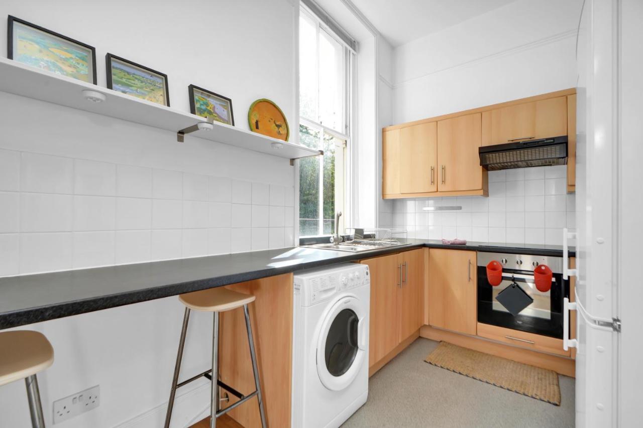 Bedford Place Hostels Лондон Экстерьер фото