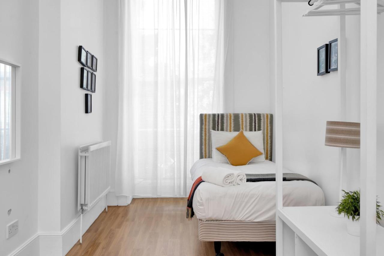 Bedford Place Hostels Лондон Экстерьер фото